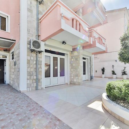 Garni Hotel Koral ブドヴァ エクステリア 写真