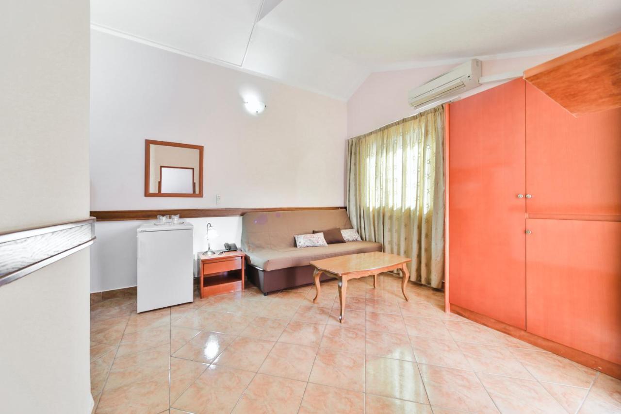 Garni Hotel Koral ブドヴァ エクステリア 写真