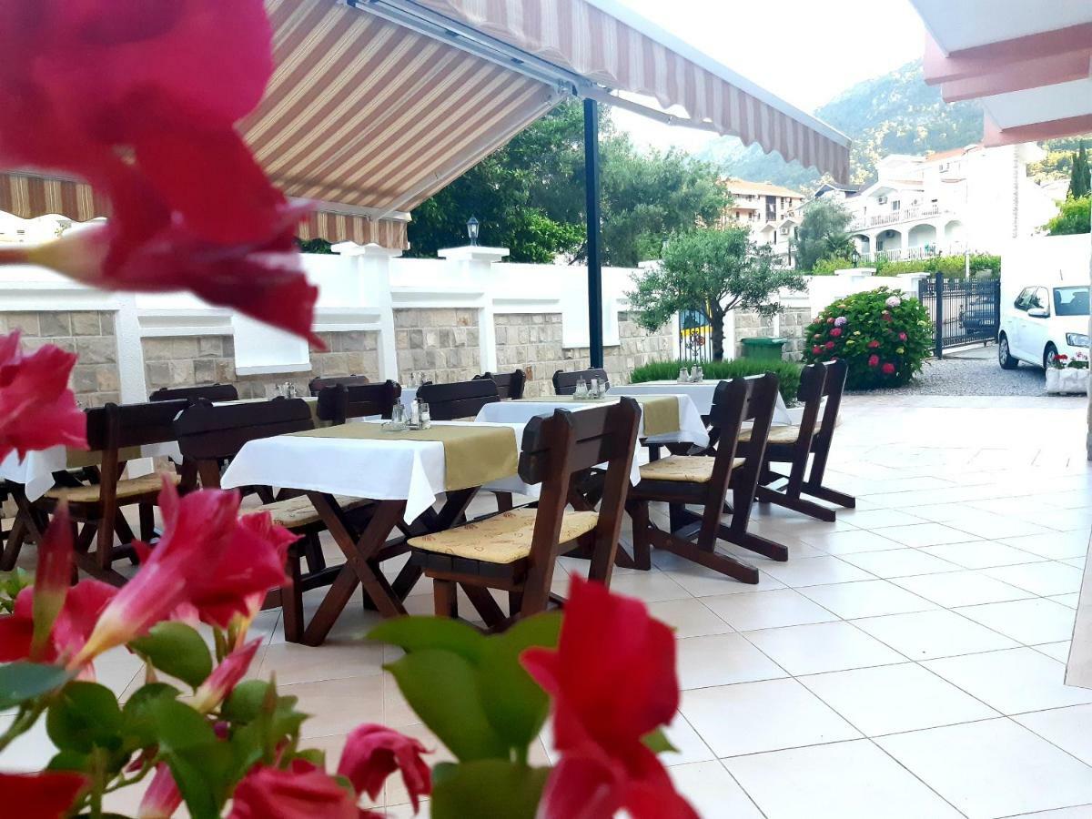 Garni Hotel Koral ブドヴァ エクステリア 写真